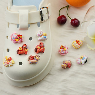 Bộ 10 Sticker, Charm 3D chủ đề Tết 2026, Xuân Bính Ngọ nhựa cứng gắn Dép Sục, Cá sấu JB-428 Mita