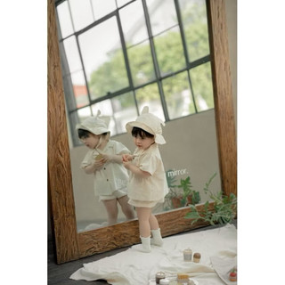 Set bé gái màu be quần đùi kèm mũ