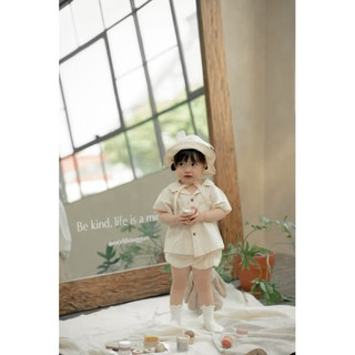Set bé gái màu be quần đùi kèm mũ