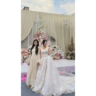 Váy Đầm Dự Tiệc Ren Tay Loe Cổ Tròn Dáng Dài, Váy Ren Hoa Nhí Tay Chuông Xoè Dài Sang Chảnh