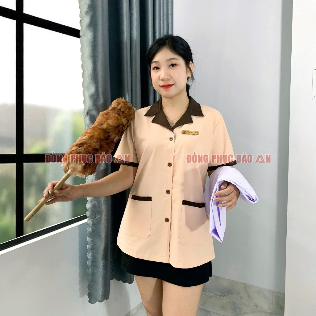 Áo Nhân Viên Vệ Sinh Tay Ngắn Màu Cafe Phối Nâu – Đồng Phục Cấp Dưỡng, Hộ Lý, Công Nhân
