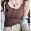 < Kèm Mút Ngực >Áo Thun Dáng CropTop Sát Nách Không Tay Cúc Cài Cổ Basic Nữ Tính Chất Tăm Mềm Co Dãn