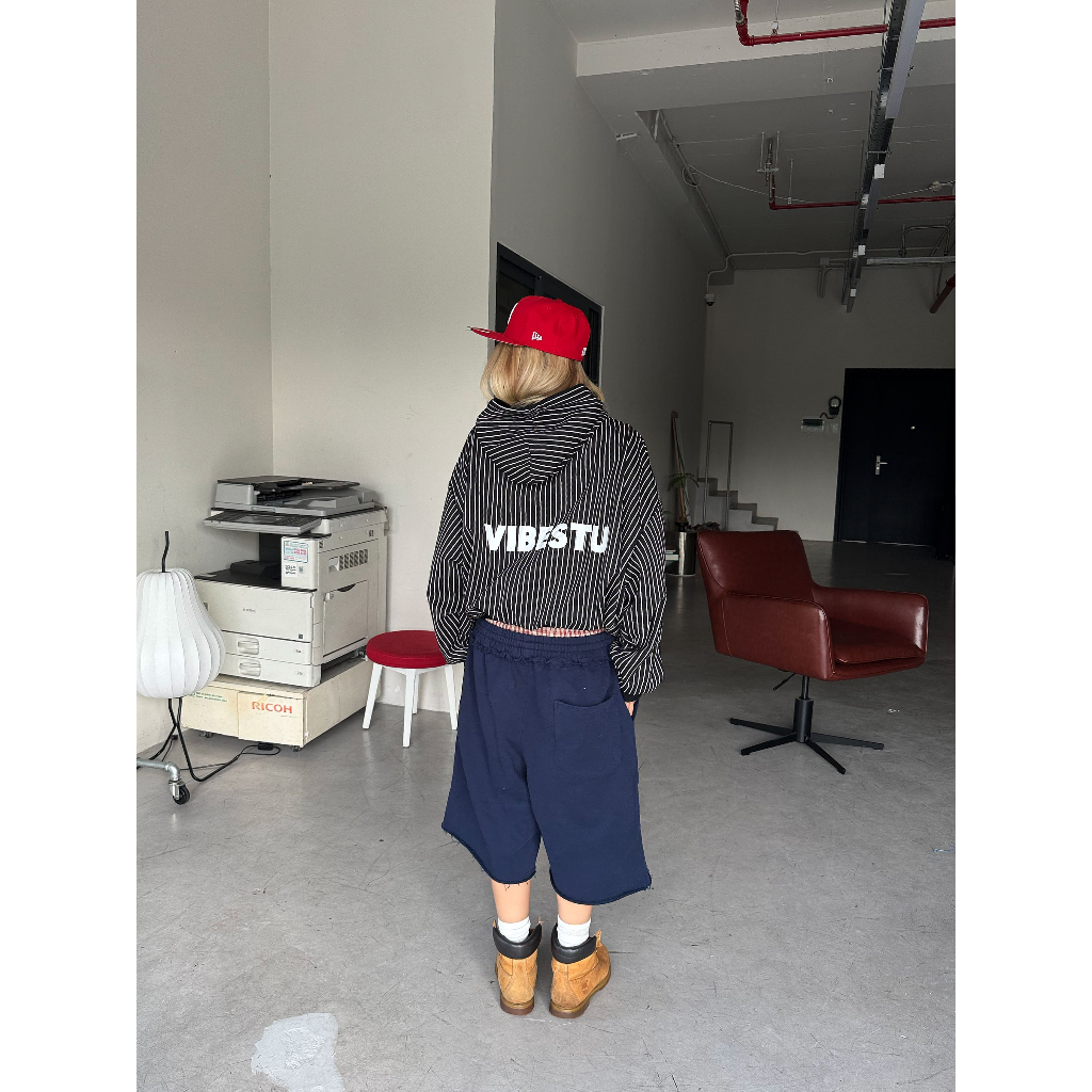 Áo Hoodie Sọc Dọc Nỉ 2 Da  VIBESTU " Logo " Boxy Tay Dơi Unisex Nam Nữ | BigBuy360 - bigbuy360.vn