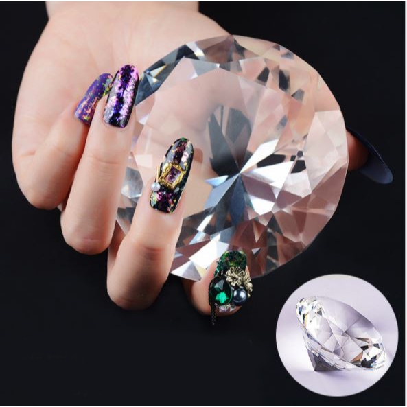 Kim Cương chụp ảnh mẫu móng, làm decor trang trí, size 80