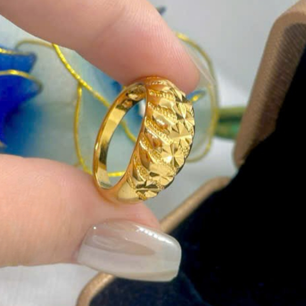 Nhẫn nữ tròn mo chạm hoa mạ vàng cao cấp - Nhẫn nữ thời trang