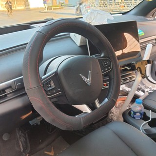 Bọc Vô lăng Ô Tô Tay Lái cho xe VINFAST VF3 E34 VF5, VF8, VF9, LIMO, MPV 7, Herio Chất da bò thật 100% bảo hành 2 năm