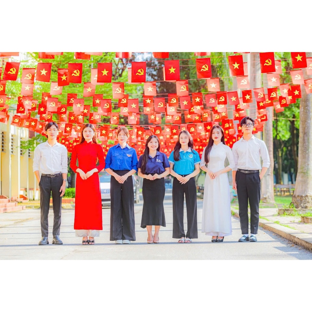 Dây cờ trang trí 30/4 - 1/5 - Cờ sao vàng, cờ Đảng - Bộ dây cờ decor nhà cửa ngày lễ 2026 - Tiến Bóng Bay