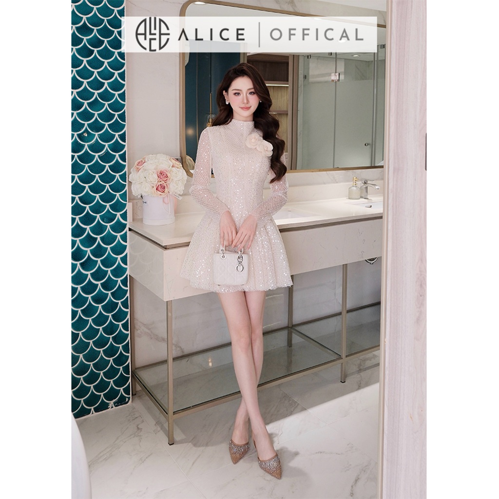 Váy Dự Tiệc Cao Cấp Alice Chất Ren Kim Sa Lót Lụa, Đầm Ngắn Cổ Lọ, Đính Hoa Nổi Ở Ngực, Thiết Kế Chữ A V1437