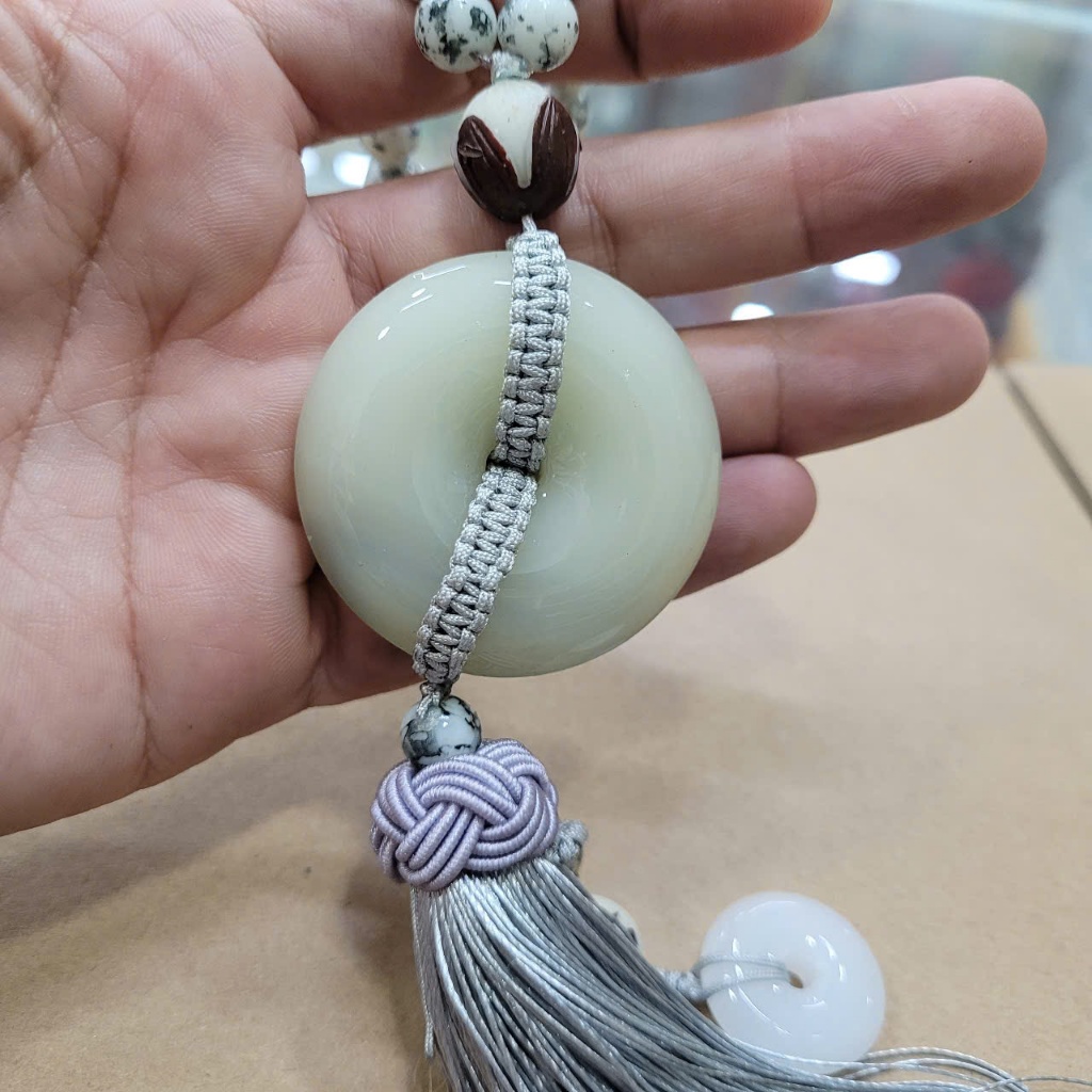 Phụ Kiện Dây Treo Trang Trí Xe ô tô Mẫu Ngọc Bội Bình An Thiết Kế Tinh Xảo Làm Quà Tặng ý nghĩa