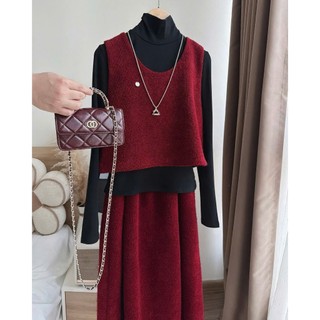 MIMI CLOTHING -Set Váy Đỏ Đô Dáng Dài Phối Áo Cổ Lọ Đen