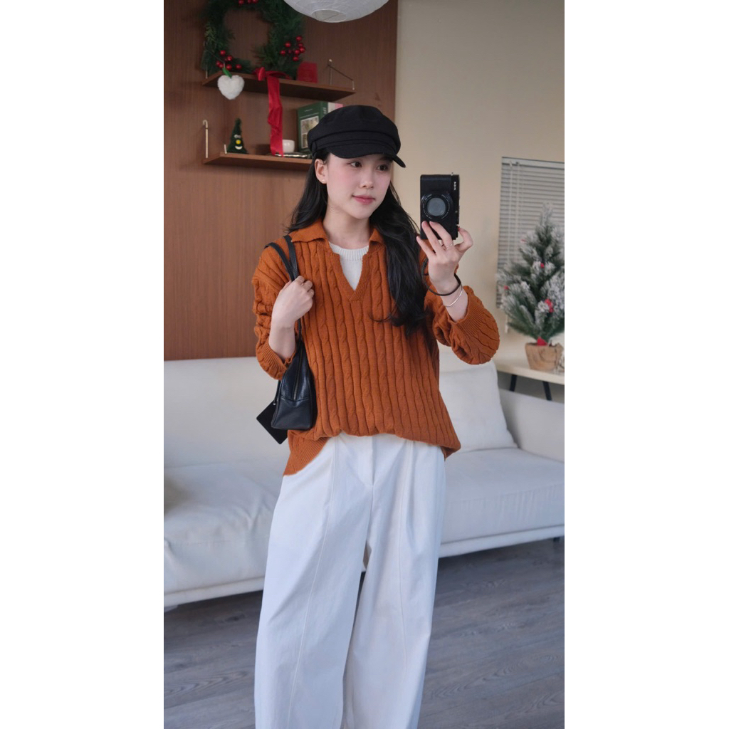 Áo len thừng cổ polo dài tay phối len trắng Nữ the.sweaterweather TSW
