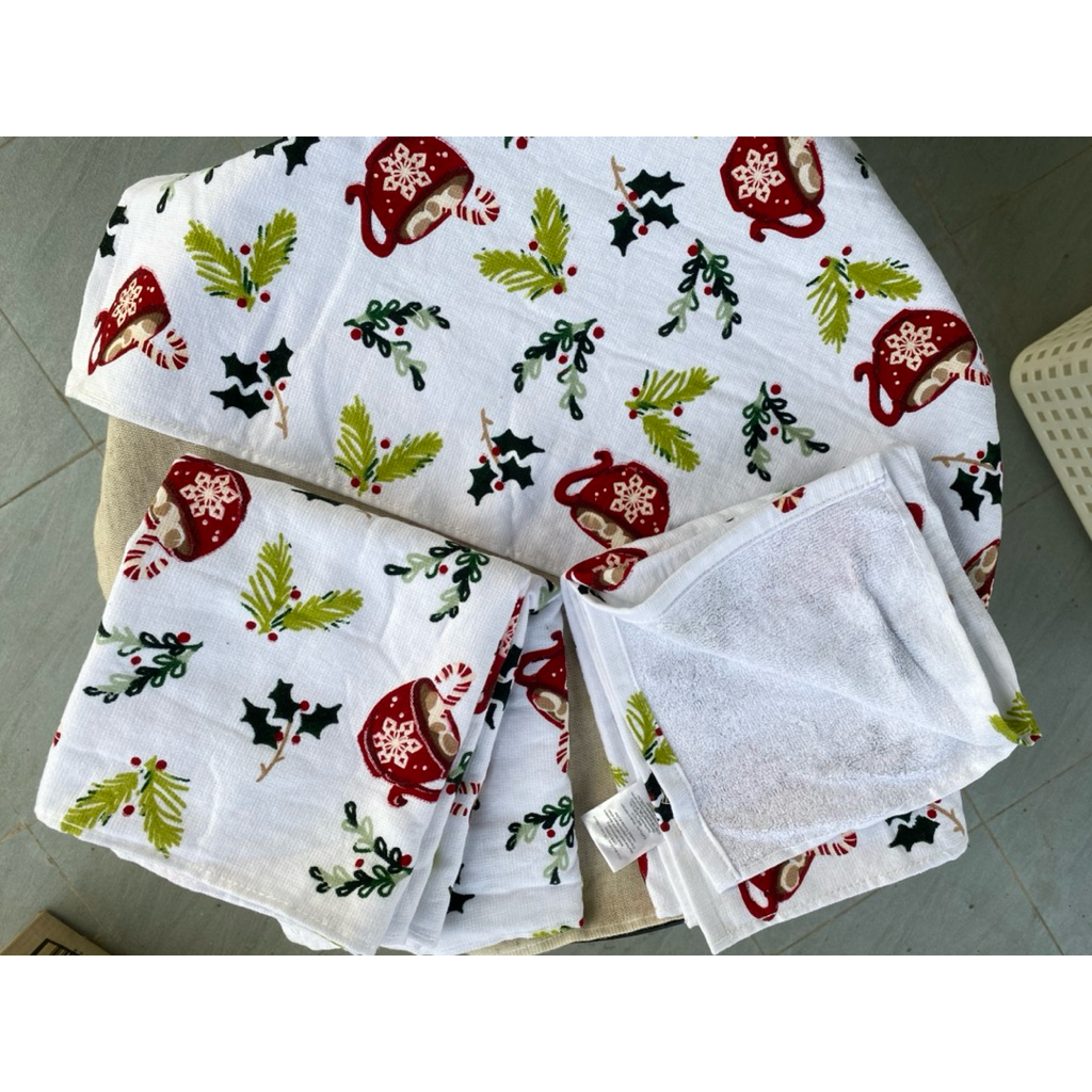 Combo 2 khăn lau hoạ tiết hoa lá hàng xuất dư full tag