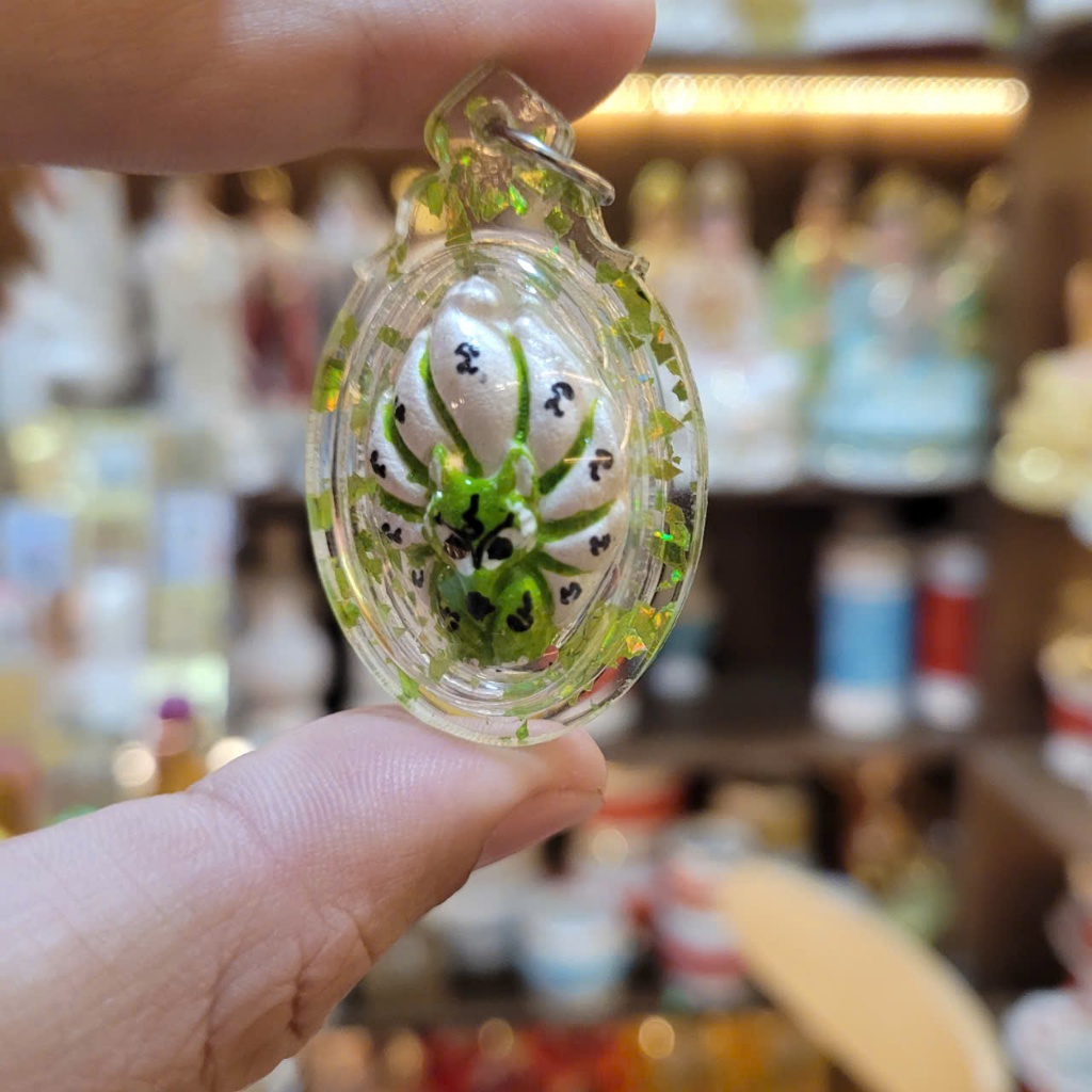 MẶT DÂY CHUYỀN HÌNH NHÂN VẬT THỦ CÔNG TRANG TRÍ ĐIỂM NHẤN TINH TẾ