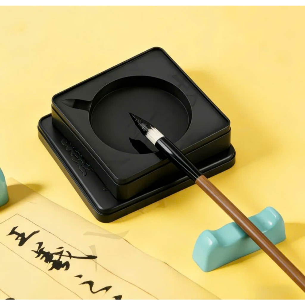Nghiên nhựa vuông, nghiên mực nhựa giá rẻ dùng cho học sinh tập thư pháp kích thước 7,2cm