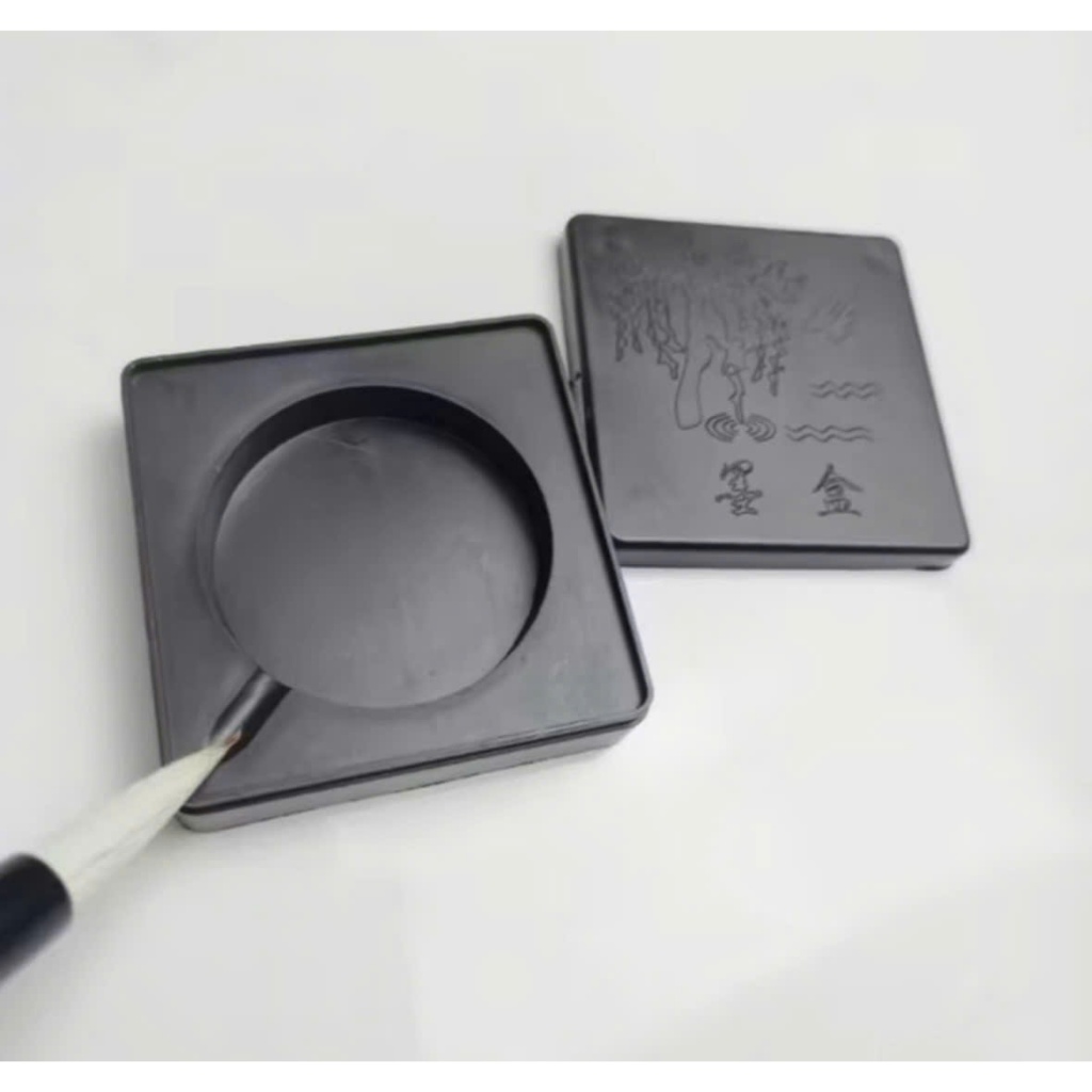 Nghiên nhựa vuông, nghiên mực nhựa giá rẻ dùng cho học sinh tập thư pháp kích thước 7,2cm