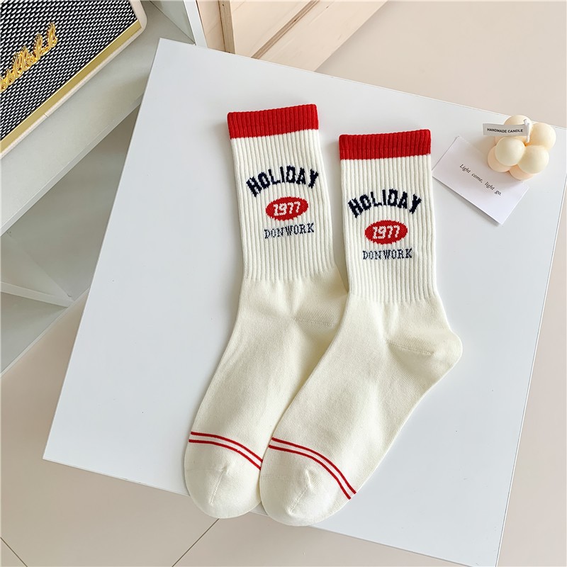 Vớ Tất cao cổ chữ GOOD màu hồng phong cách trẻ trung và năng động.