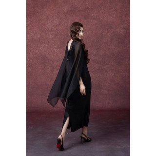 SWANLAKE | Váy Đầm Maxi Nữ Vải Lụa Gấm Phối Choàng Tơ Xẻ Tà Nhấn Eo Sát Nách Đi Tiệc D13329
