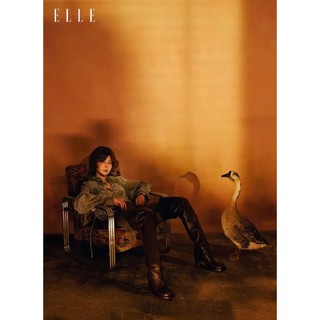 Tạp chí ELLE Việt Nam Tháng 10/2025  - TIA LEE - TIMELESS GLAMOUR