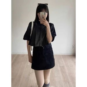 𝗟𝘂𝗸𝗲- Áo Linen sơ mi xếp li crotop