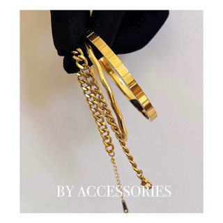 Vòng tay nữ unisex titan trơn form oval bề mặt kẻ sọc ô vuông mạ vàng 18K không gỉ có khoá mở CF32 BY ACCESSORIES