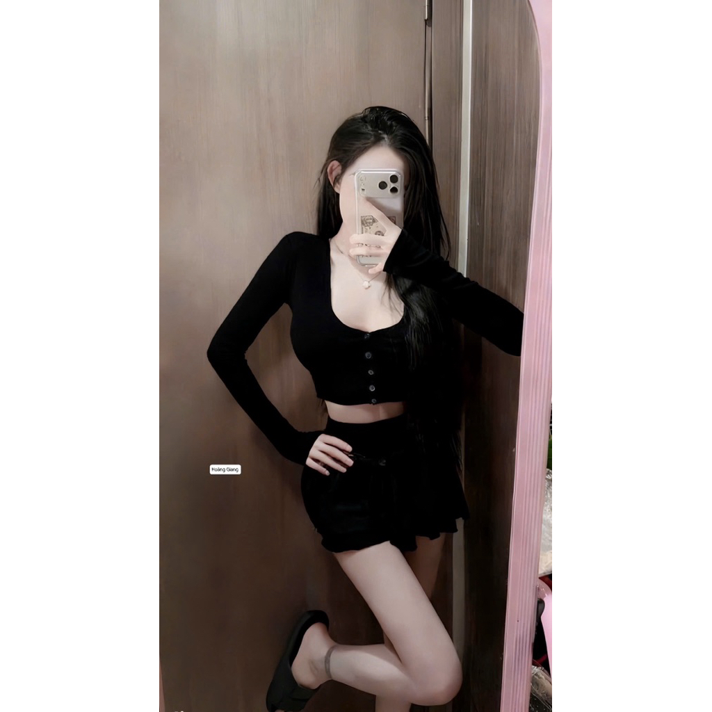 Set áo croptop cài khuy cài tay chân váy xoè ngắn