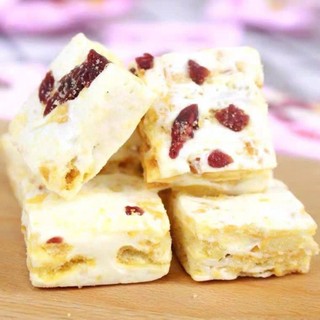 Kẹo Nougat Vị Sữa Xoài & Việt Quất Mềm Dẻo Thơm Ngon-Gói Nhỏ Tiện Ăn Sạch Sẽ - Phù Hợp Trẻ Em Người Lớn Ăn Vặt Biếu Tặng