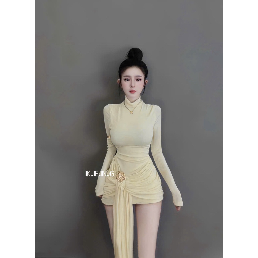 Đầm body nhúng phối vạt kèm tag cài xinh