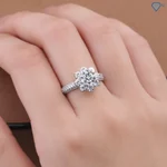 Nhẫn bạc nữ đính Moissanite 6.5ly xi kim kèm thẻ tra cứu mặt bông hoa 8 cánh tinh tế, sang trọng NNM0004 - Trang Sức TNJ — ảnh 4