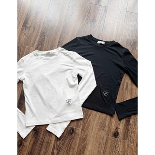 Áo Baby Tee tay ngắn/tay dài form fit thêu Logo Catie Top