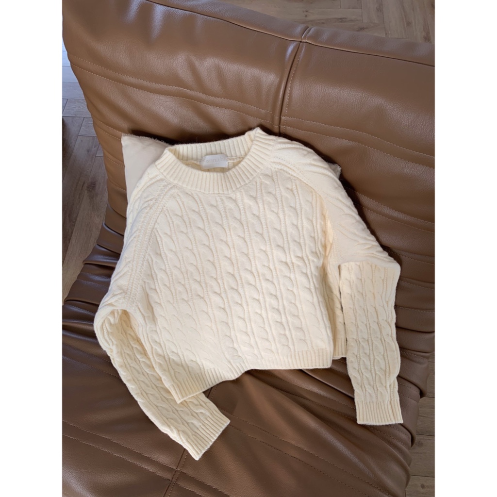 Áo len nữ cổ tròn dệt vặn thừng SONNA HI - dáng ngắn crop nhẹ, len mềm mịn - MILKY TWIST KNIT