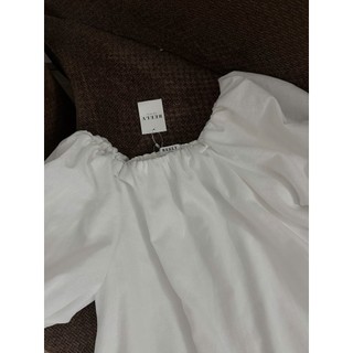 Leo  - |LY LINEN| - Áo Linen trễ vai tay phồng