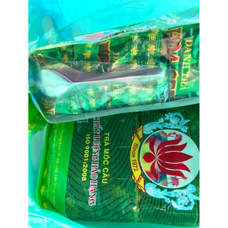 Cây 10 lốc - Trà Hoa Sen mốc câu tặng muỗng - 60 gói x 70g