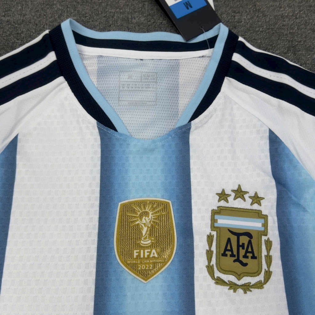 In Tên Số - Bộ Quần Áo Bóng Đá Đội Tuyển Argentina Sân Nhà WC 2026 - Vải Polyester Gai Thái Cao Cấp - Messi số 10 mùa gi