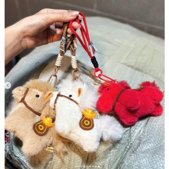 CHARM NGỰA ĐEO TÚI 3 MÀU