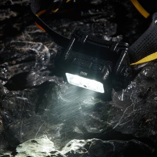 Đèn pin đội đầu NITECORE NU45 1700 lumens chiếu xa 172m NITECORE.NU45