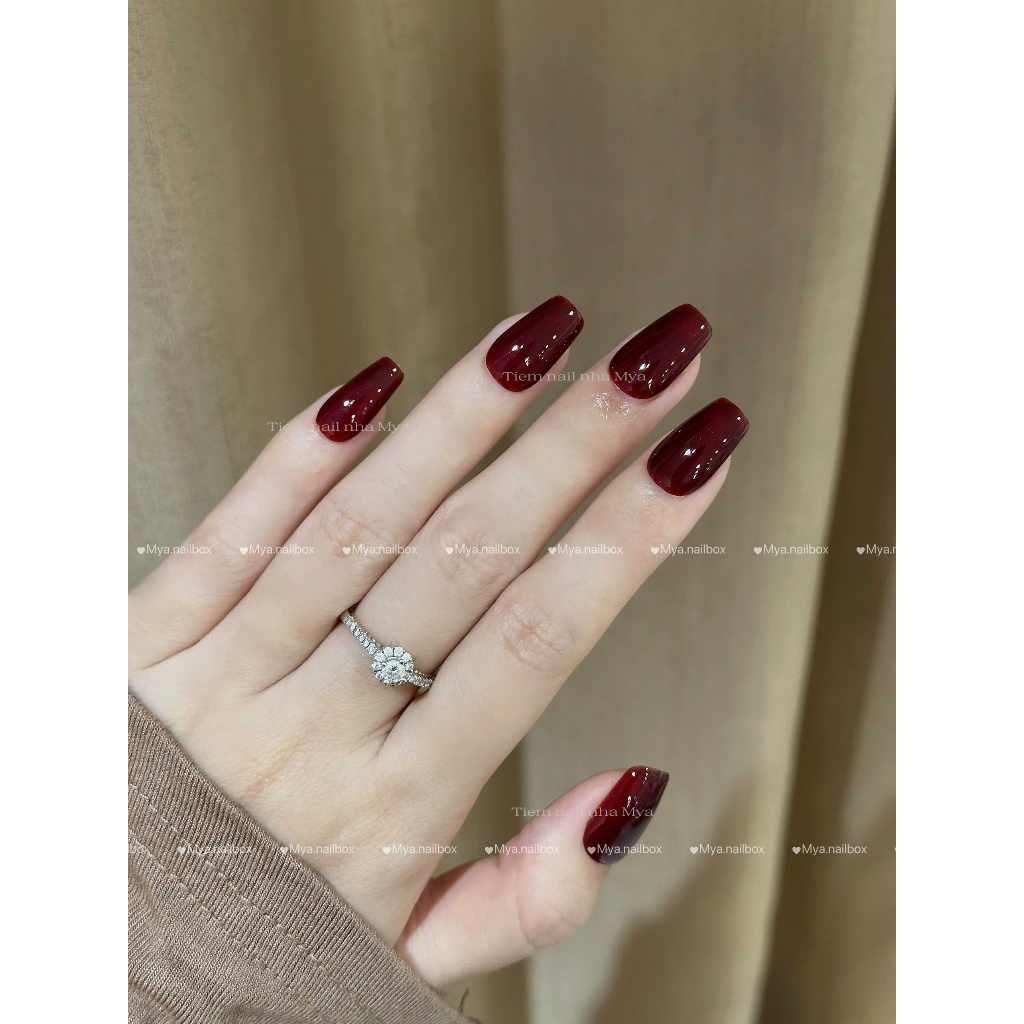 Nailbox sơn gel trơn đỏ, nailbox đỏ sáng da, móng giả sơn trơn M415