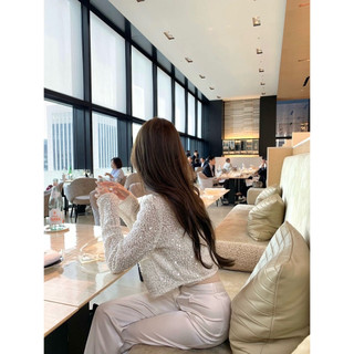 Áo cardigan form croptop đính cườm cổ tròn phong cách tiểu thư