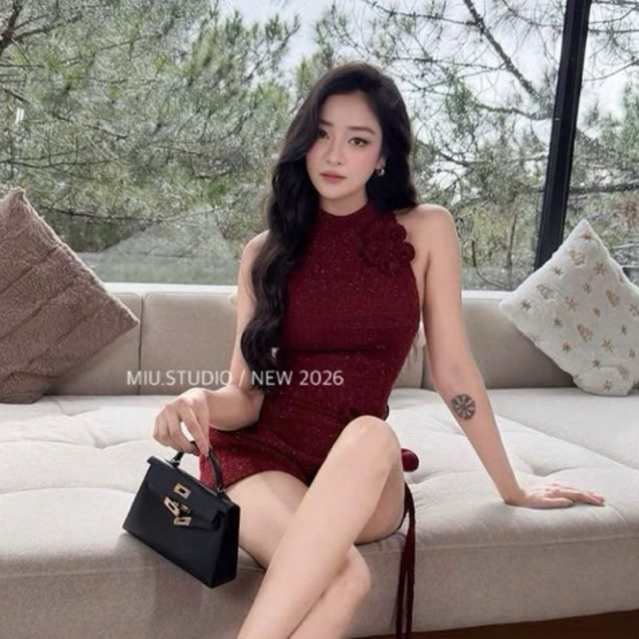 Jumps sát nách cổ yếm kèm dây hoa cao cấp, Jump thiết kế dáng ngắn xoè chiết eo tôn dáng style tiểu thư