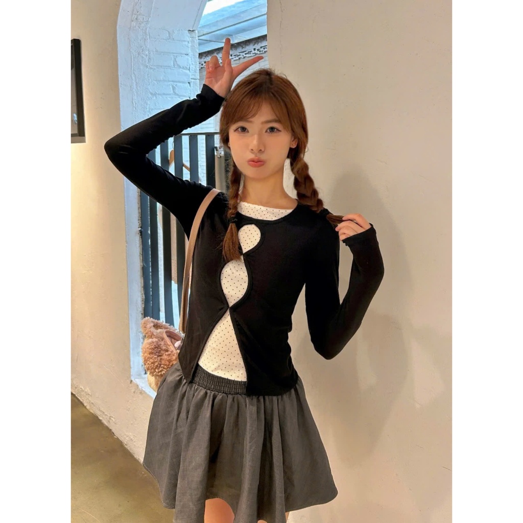 Áo dài tay màu đen tạo kiểu layer chấm bi trắng khoét tròn chất cotton co giãn sang trọng ATDT070 - Tiktik