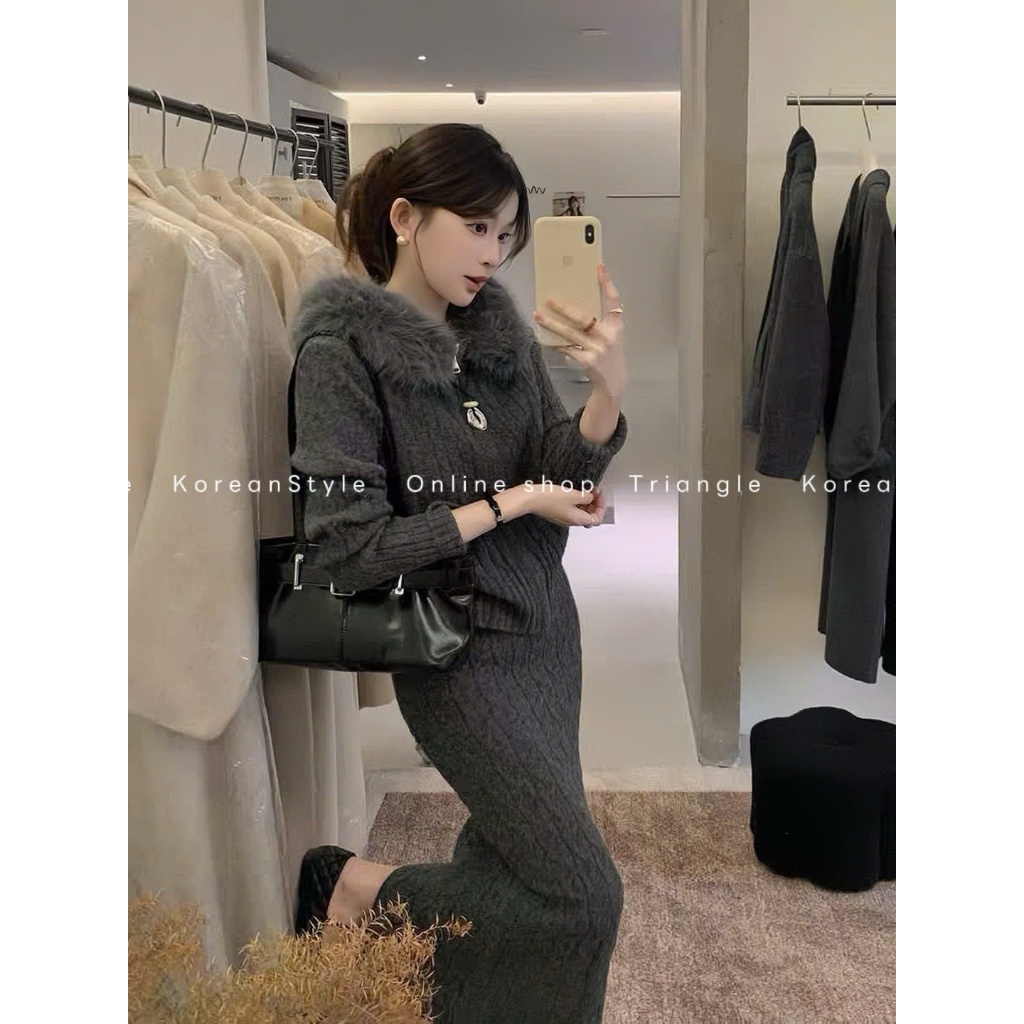 TRIANGLE - Charmy Set (Cân nhắc kỹ, return is not welcomed) - Set len áo có mũ phối lông kèm chân váy bút chì
