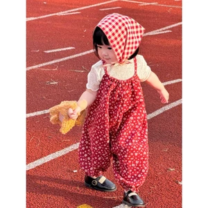 Set yếm hoa nhí đỏ kèm áo cộc vintage nàng thơ cho bé diện tết, đi chơi, chụp hình-YEM01