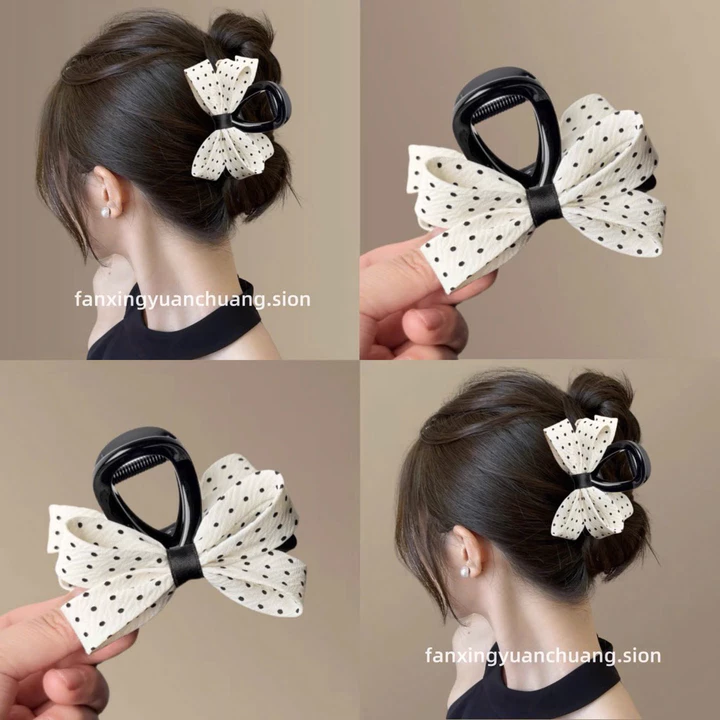 Kẹp tóc cỡ vừa 8cm gắn nơ hoạ tiết chấm bi màu kem K241