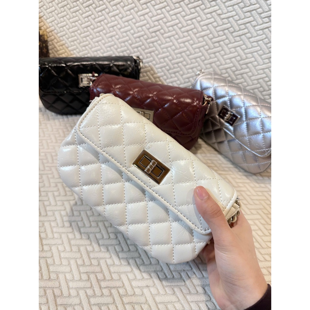 Túi xách khoa xoay trần trám da bóng size 20cm đeo vai đeo chéo hot trend