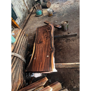Gỗ me tây: 50-60 x 200 x 3.4cm (Sơn 1 măt)