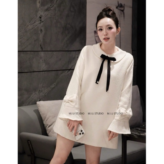 Váy dạ tweed tiểu thư dáng babydoll cổ sen tay xoè mix nơ cách điệu ,Đầm thiết kế dáng ngắn kèm nơ nhung style nhẹ nhàng