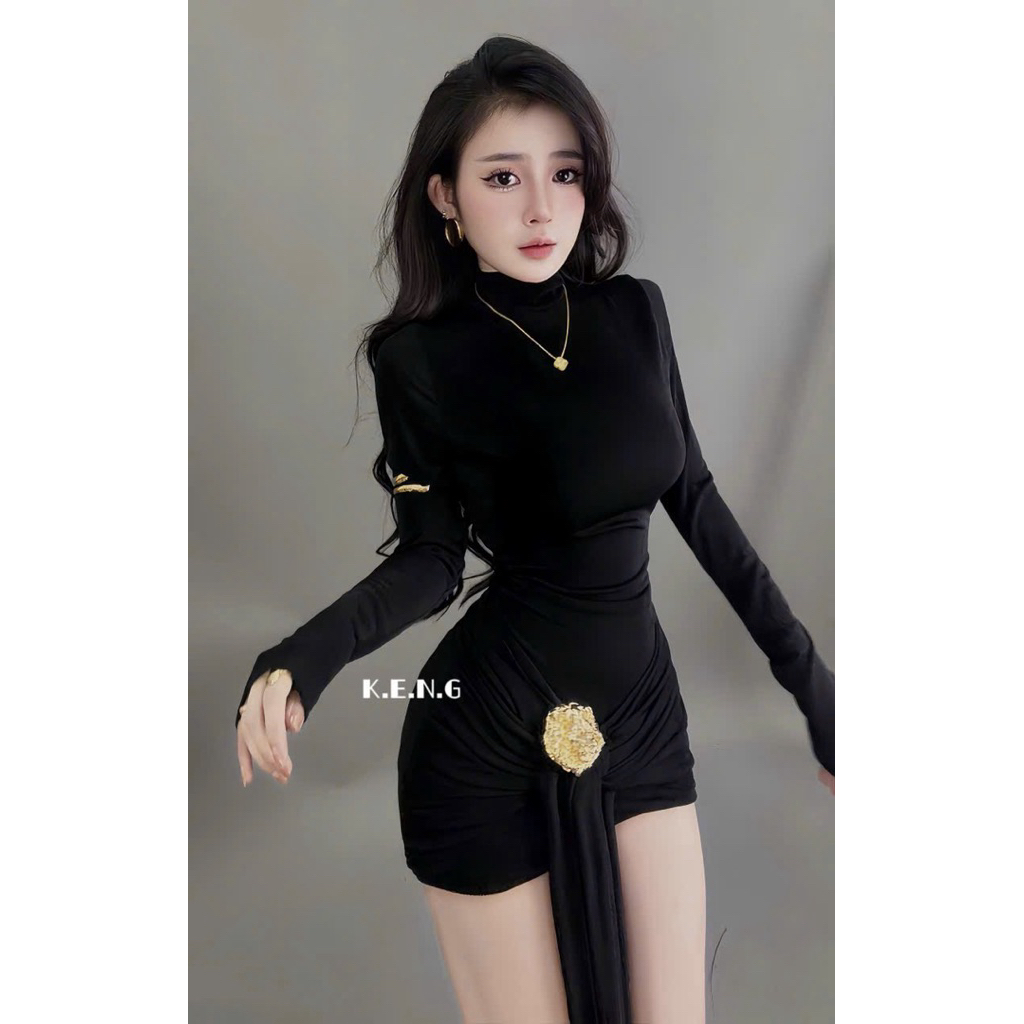 Đầm body nhúng phối vạt kèm tag cài xinh