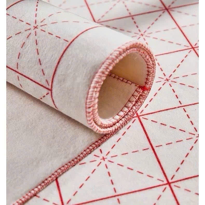 Thảm kê lót giấy viết thư pháp , êm dễ viết tránh mực dính ra bàn. Kích thước 50x70cm