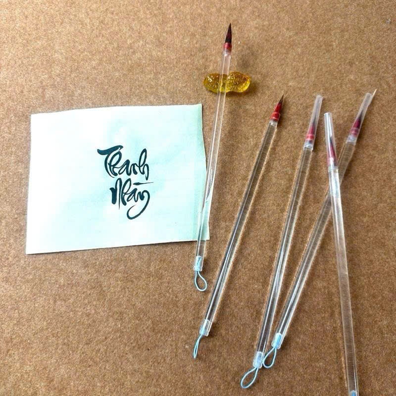 Bút lông tiểu tự tử hào Ngọc Thanh Đan lông bút dài 2cm, khẩu kính 0,5cm