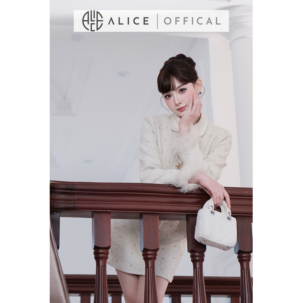 Váy Dạ Tweed Cao Cấp Alice Dáng Ngắn Chữ A, Đầm Cổ Sen Tay Dài Đính Lông, Cúc Đá Bản To Dọc Thân V1442