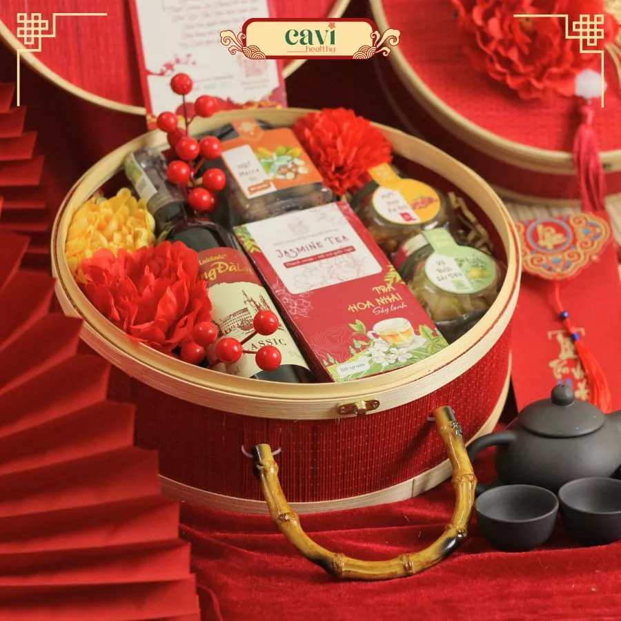 Giỏ Quà Mứt Và Trà